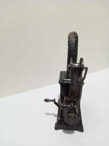 CAMARA_DE_CINE_ANTIGUO3.jpg